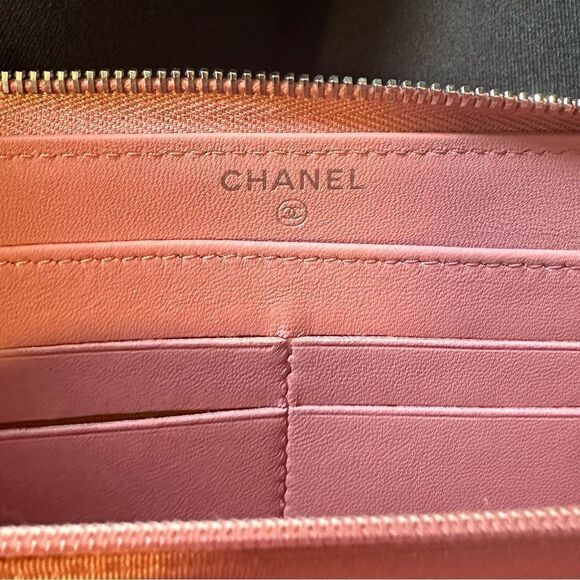 Sale! 🔥Authentic Chanel Pink Camilia Wallet - Picture 3 of 6